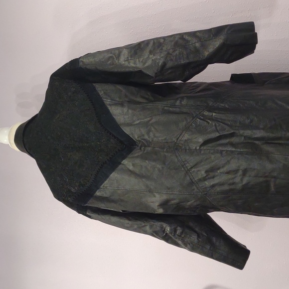 Large Black Leather Marco Morani Trenchcoat - Picture 4 of 9